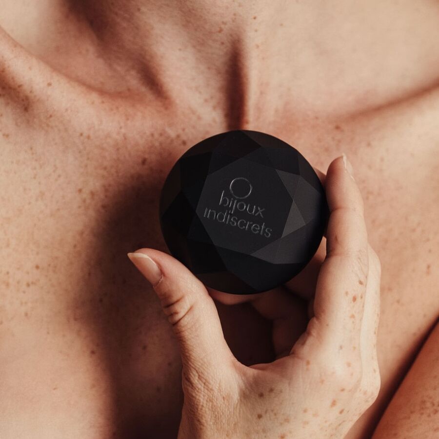 BIJOUX INDISCRETS - VIBRATEUR VINGT ET UN DIAMANTS ÉDITION LIMITÉE NOIR